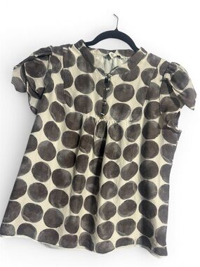 Banana Republic Black and Cream Polka Dot Short Sleeve Top